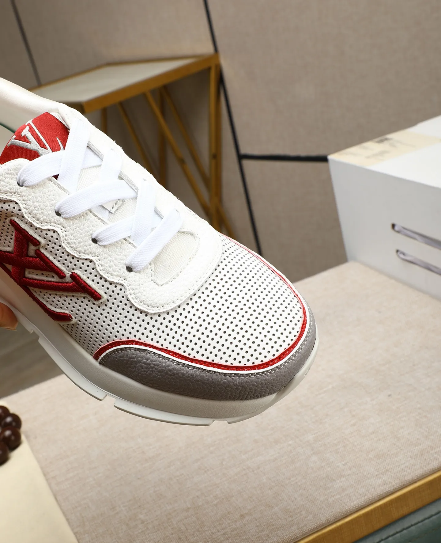 Men's shoes 💰460 📛📛【LOUIS VUITTON】Louis Vuitton official website synchronized new products 👟Milan fashion catwalk style 🇰🇾🇰🇾LV family logo, celebrity style, a must-have for fashionistas ⚠️First-layer calfskin ➕Genuine leather lining ➕Official website original version special outsole 👞Number 38-44